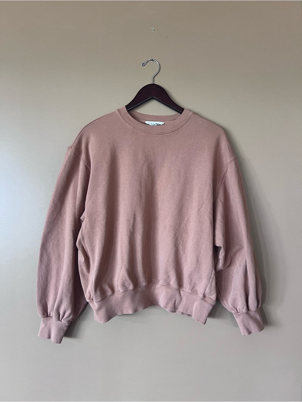 a mente Women's Crewneck Sweatshirt